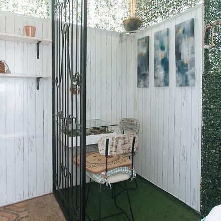 Nearest Hostel Pasay City By Reddoorz Dış mekan fotoğraf