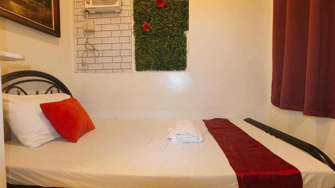 Nearest Hostel Pasay City By Reddoorz Dış mekan fotoğraf