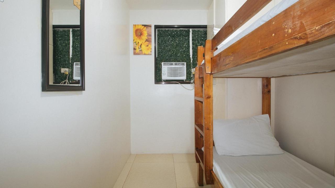 Nearest Hostel Pasay City By Reddoorz Dış mekan fotoğraf